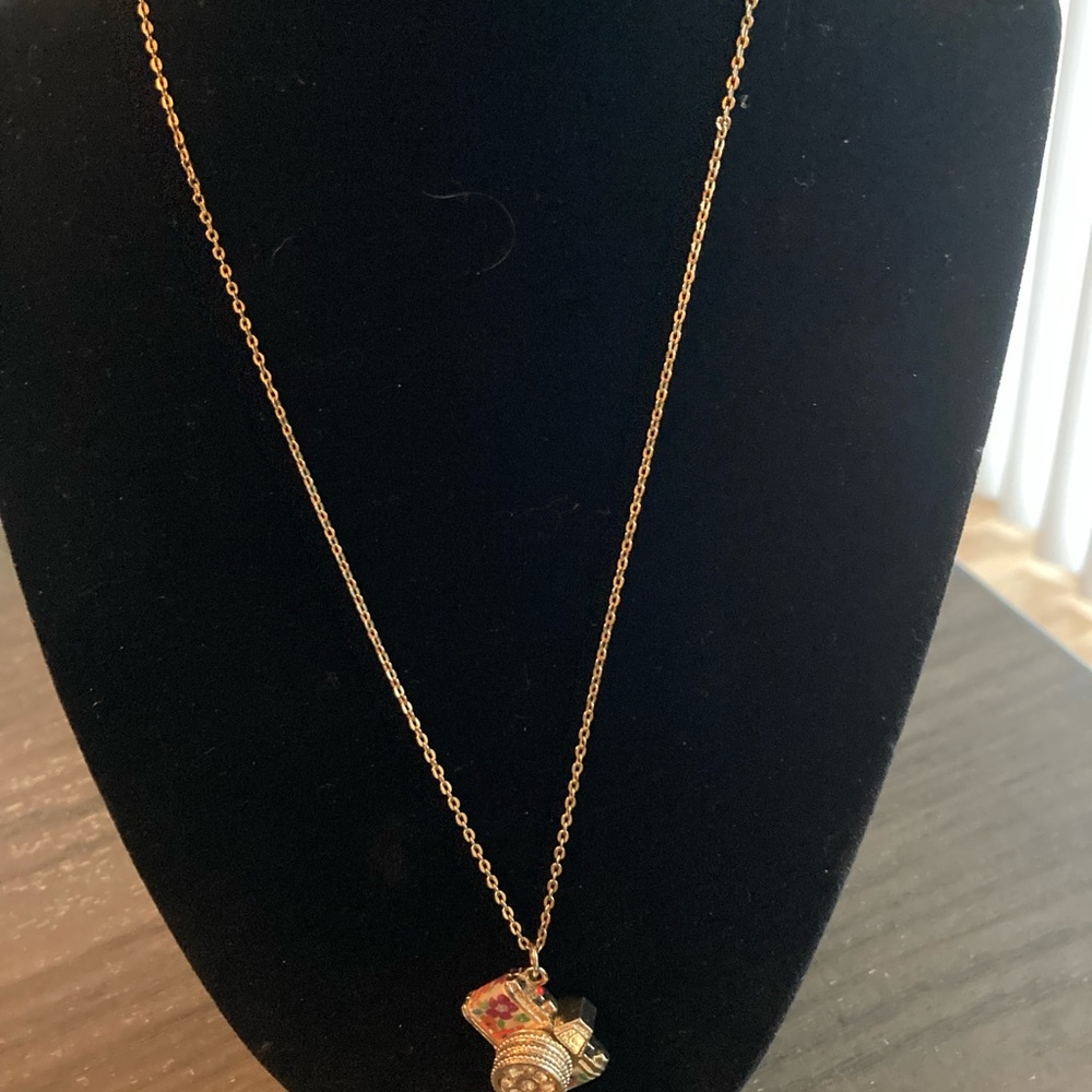Vintage floral camera necklace - Picture 2 of 4